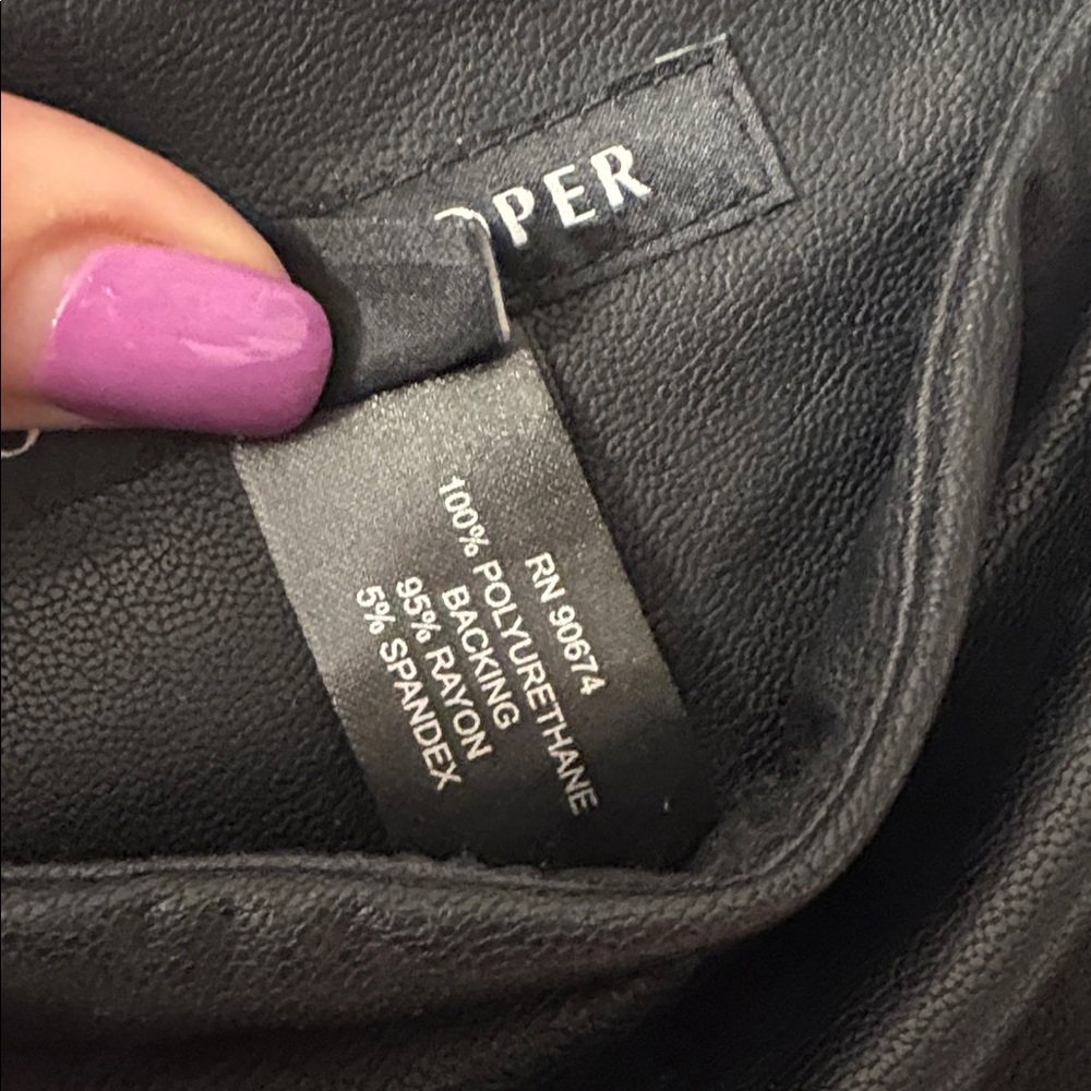 Boston Proper Black‎ Leatherette Pants XS - Picture 4 of 14